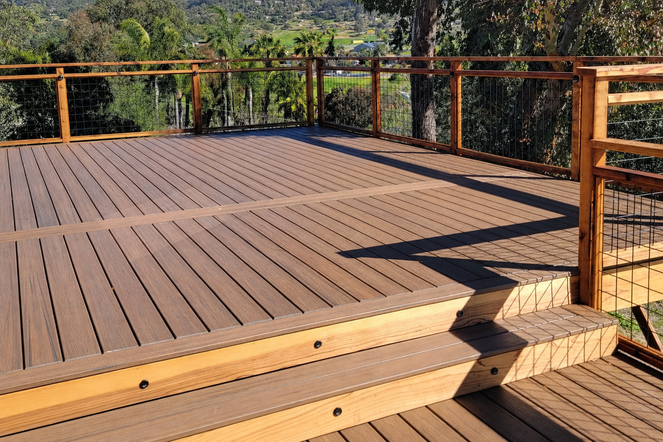 Westerville Deck & Fence - Custom deck and fence builder in Westerville, OH
